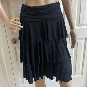 Julie’s Closet Womens M 3 Tier Skirt With Fold over Waistband. Versatile.
